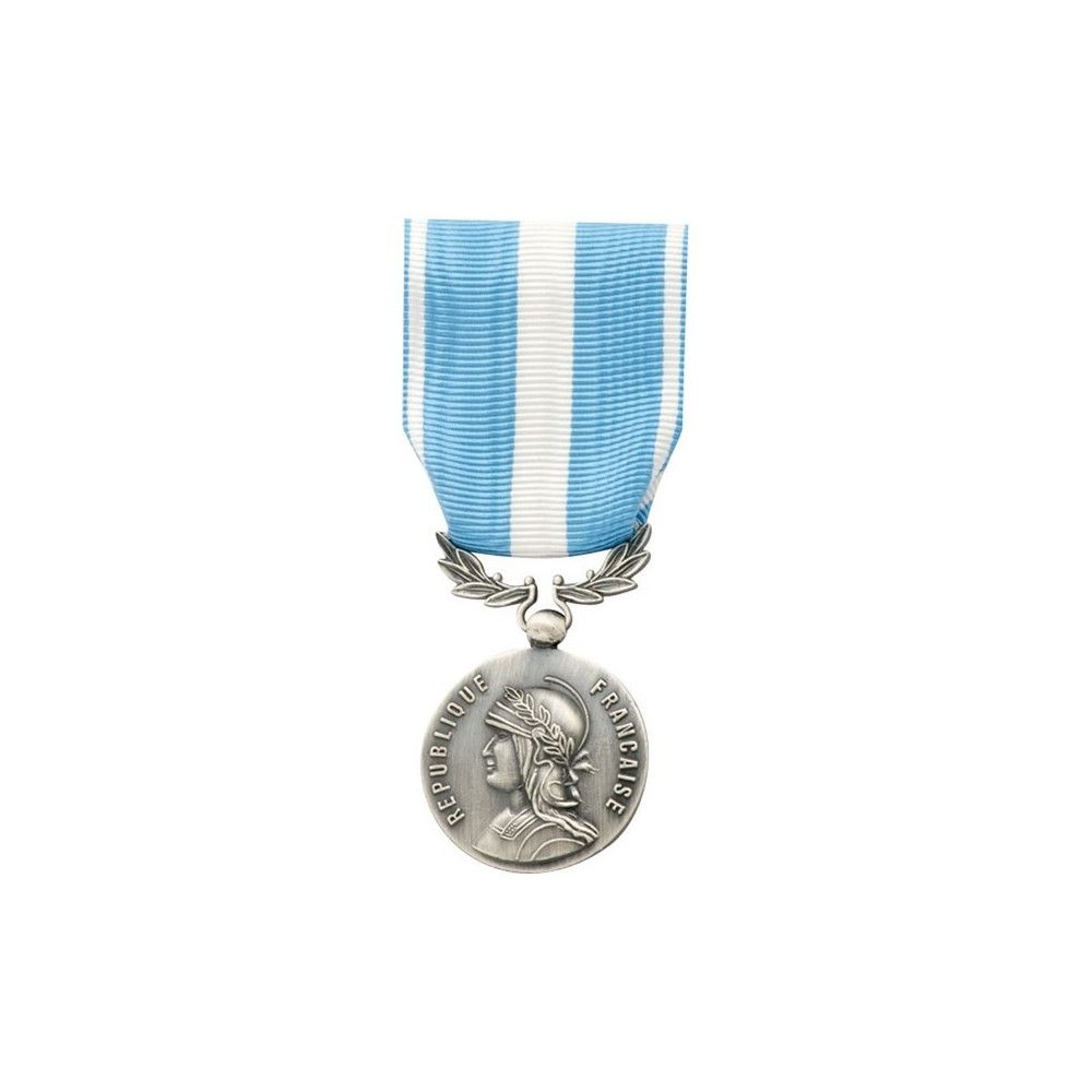 Médaille pendante outre mer